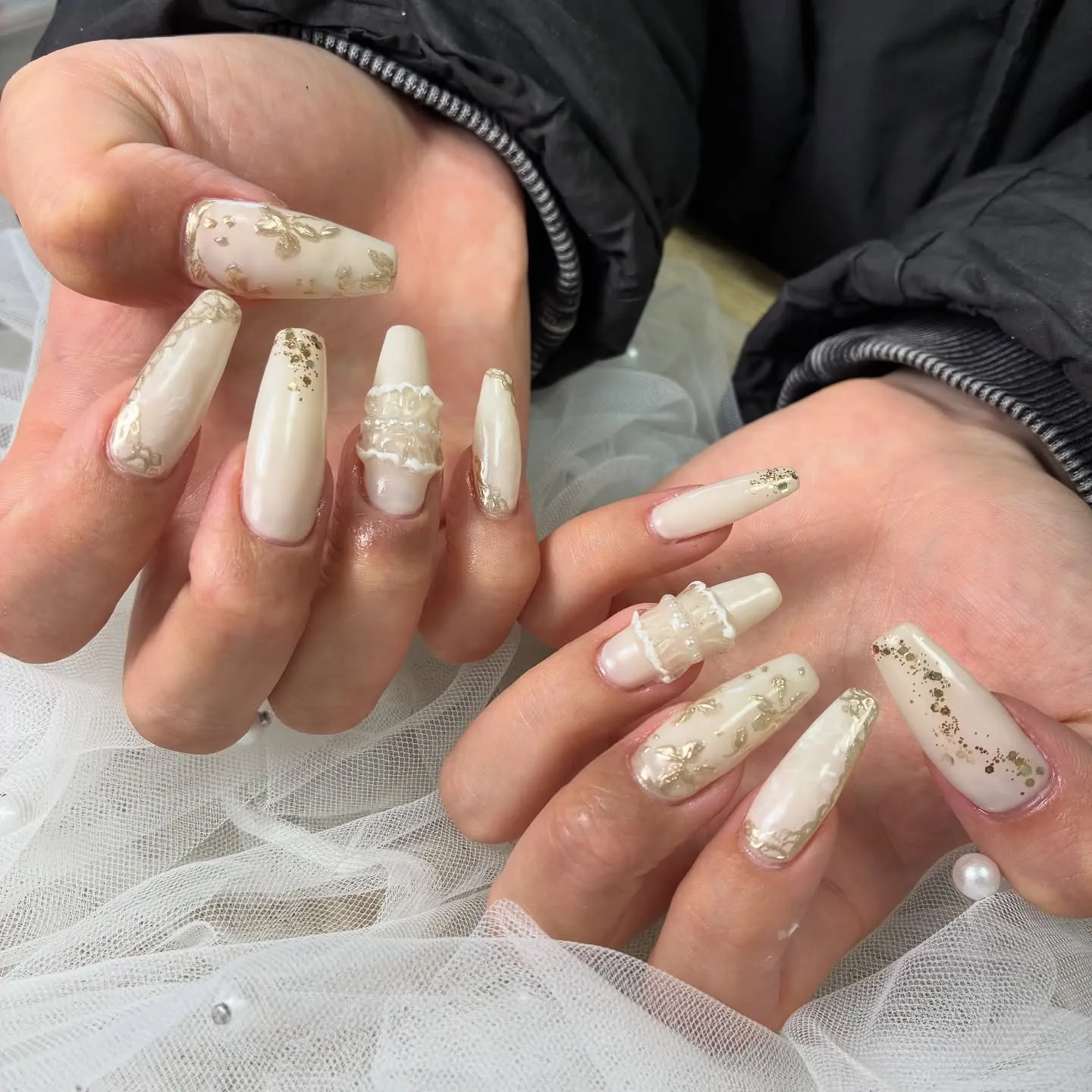 ホワイト✖️フリル